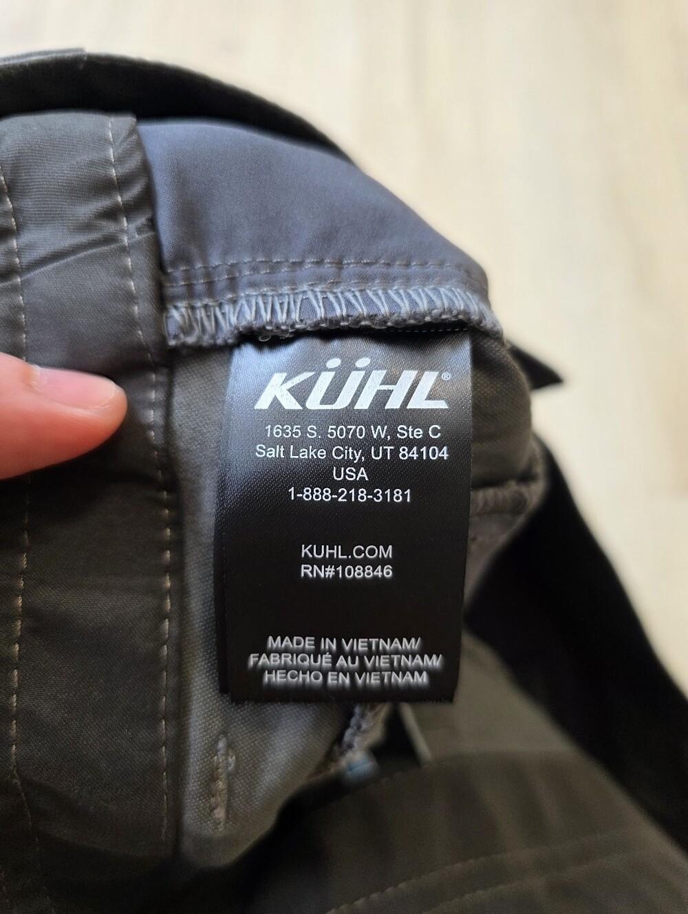 Kuhl Men's Resistor Lite Chino Short Size 33 Carbon - Picture 9 of 11